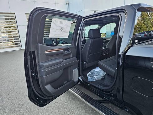 Used 2026 GMC Sierra 1500 Denali AWD/4WD image 17