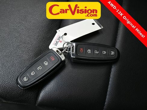 Used 2017 Ford Taurus SEL w/ Equipment Group 201A image 31