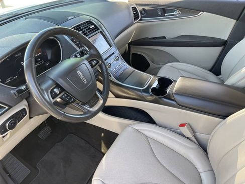 Used 2019 Lincoln Nautilus Reserve FWD image 19