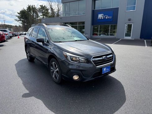 Used 2019 Subaru Outback 2.5i Limited image 2