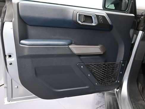 Used 2023 Ford Bronco Outer Banks image 11