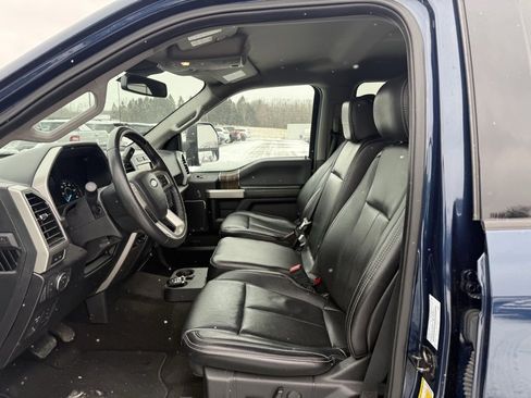 Used 2019 Ford F150 Lariat w/ Equipment Group 501A Mid image 10