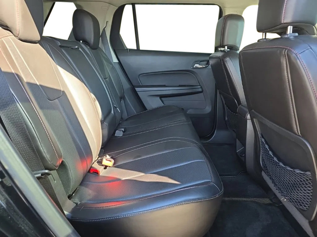 Used 2015 GMC Terrain SLT w/ Safety Package FWD image 18