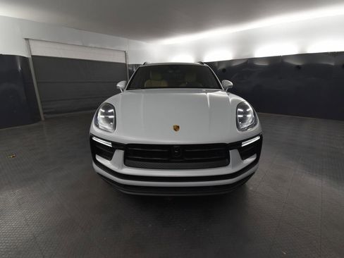 New 2026 Porsche Macan image 10