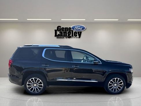 Used 2022 GMC Acadia Denali w/ Denali Ultimate Package FWD image 17