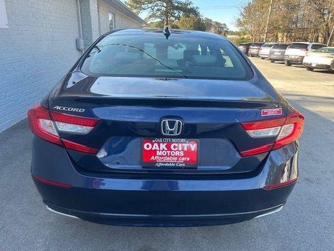 Used 2018 Honda Accord EX image 6