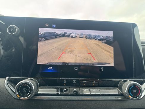 Used 2024 Chevrolet Colorado W/T w/ Safety Package image 39