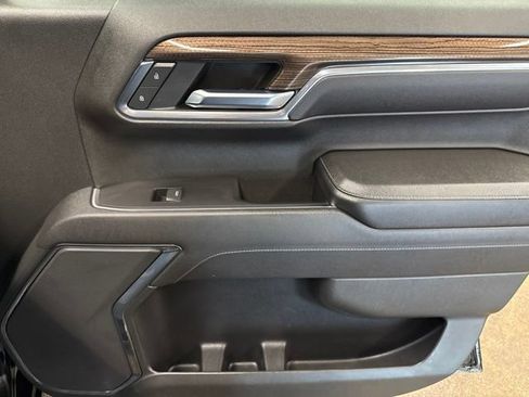 Used 2023 Chevrolet Silverado 1500 LT AWD/4WD image 25