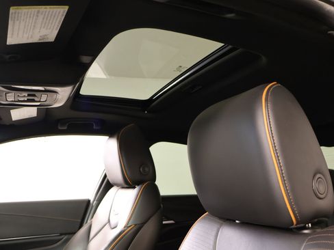 Used 2021 Cadillac CT4 V w/ Climate Package image 16