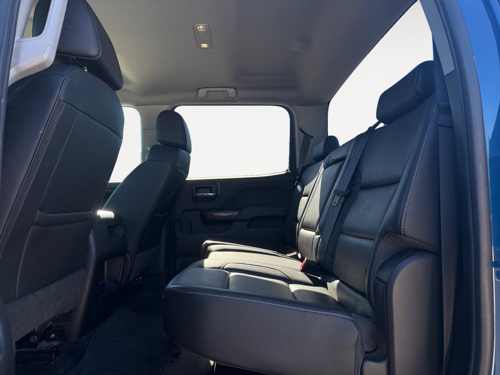 Used 2018 GMC Sierra 2500 SLT w/ Duramax Plus Package AWD/4WD image 13