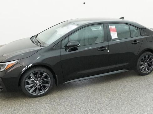 New 2026 Toyota Corolla SE image 2