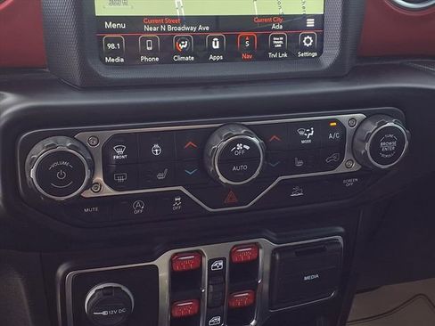 Used 2022 Jeep Gladiator Rubicon w/ Cold Weather Group image 7