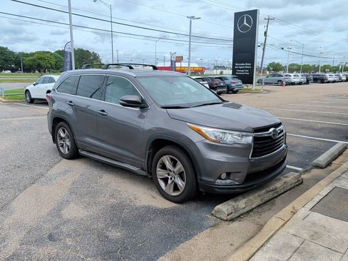 Used 2015 Toyota Highlander Limited Platinum AWD/4WD image 1