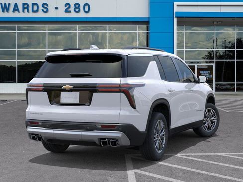 New 2026 Chevrolet Traverse LT image 4