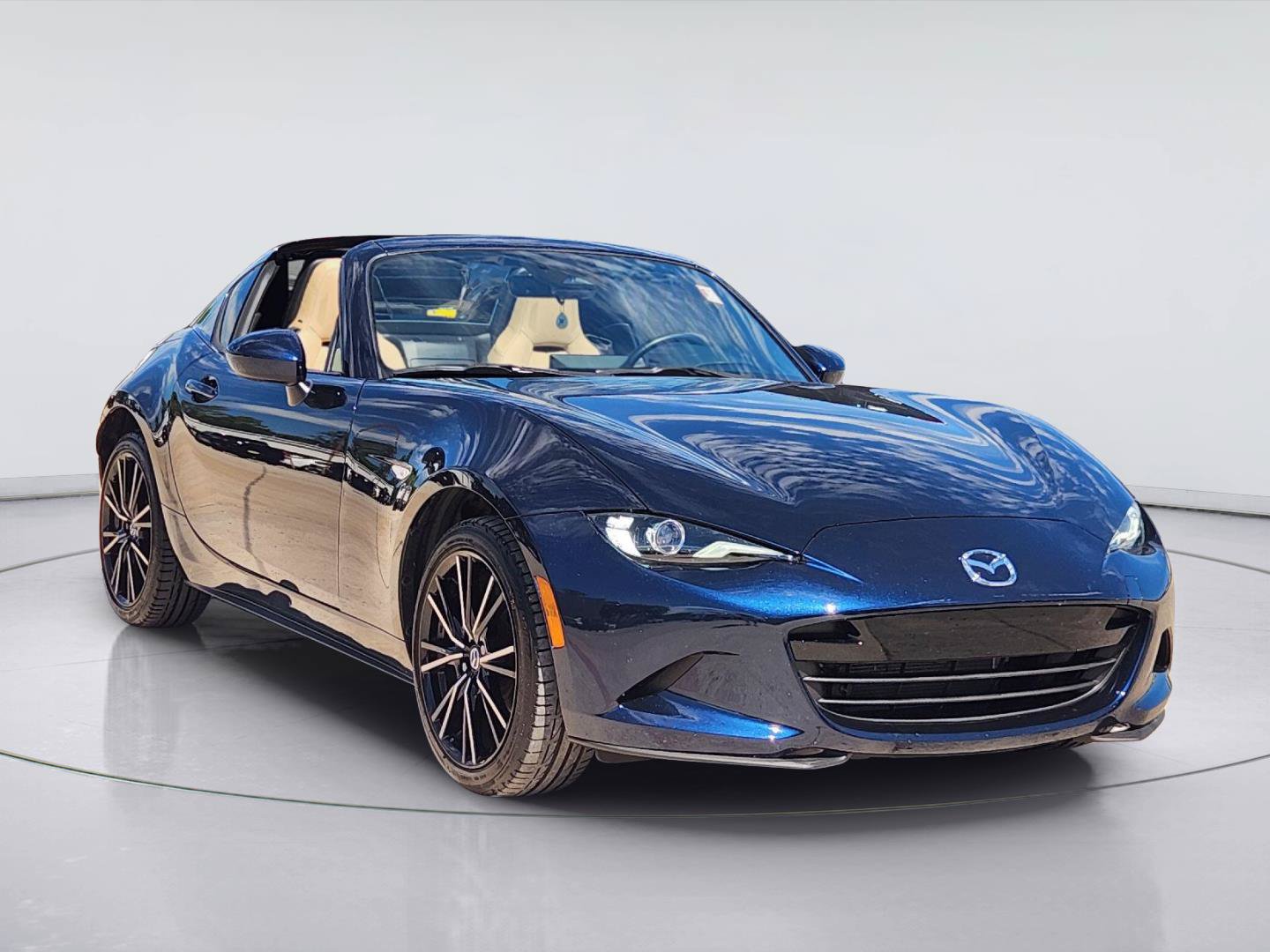 Used 2025 MAZDA MX-5 Miata RF Grand Touring RWD image 3