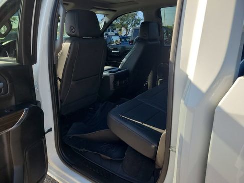 Used 2021 Chevrolet Silverado 1500 RST w/ True North Edition Plus AWD/4WD image 9
