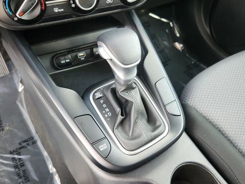 Used 2025 Kia Soul LX FWD image 20