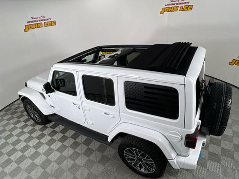 Used 2024 Jeep Wrangler High Altitude AWD/4WD image 16