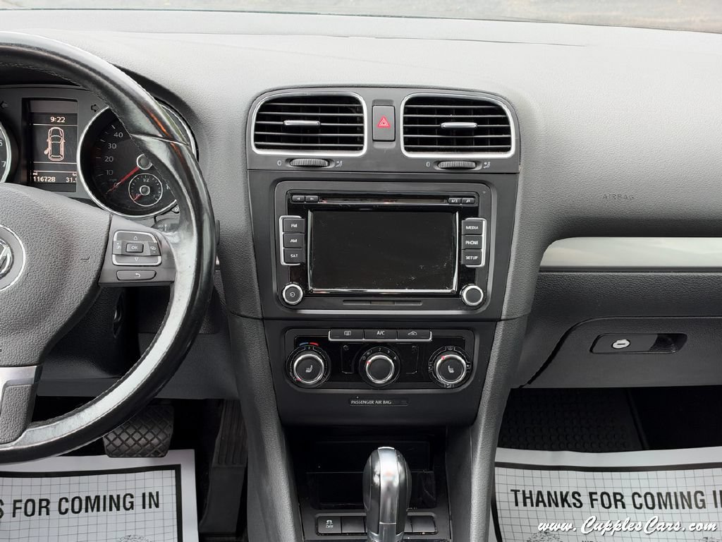 Used 2013 Volkswagen Golf 4-Door FWD image 16
