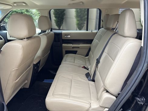 Used 2017 Ford Flex SEL w/ Equipment Group 202A AWD/4WD image 28