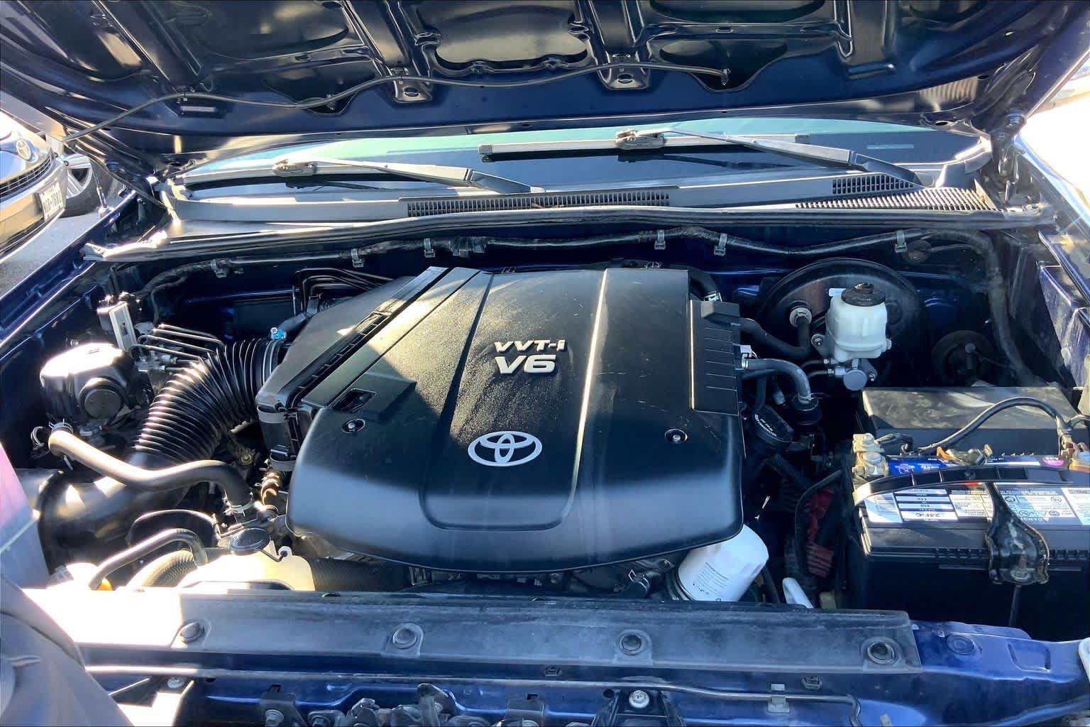 Used 2014 Toyota Tacoma PreRunner w/ Limited Package RWD image 30