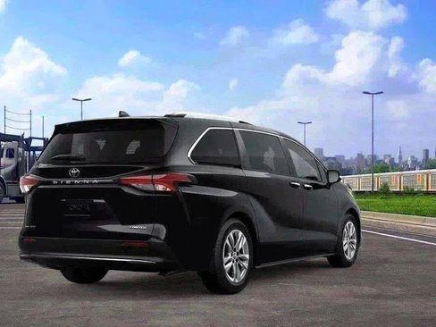 New 2026 Toyota Sienna Limited AWD/4WD image 17