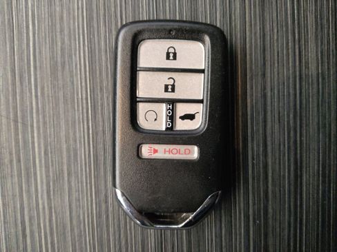 Used 2018 Honda Pilot Elite image 32