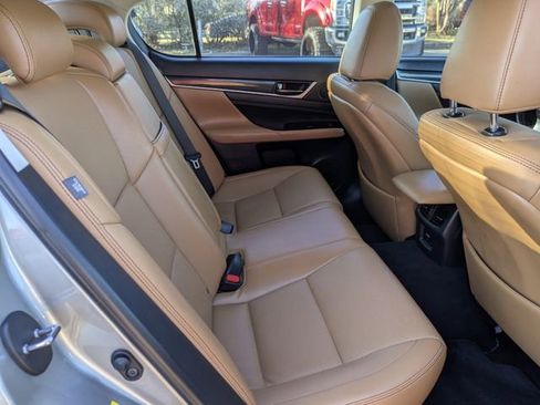 Used 2016 Lexus GS 200t image 31
