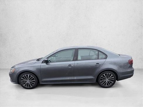 Used 2016 Volkswagen Jetta Sport w/ Lighting Package image 9