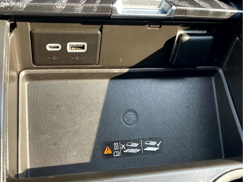 Used 2023 GMC Yukon XL Denali w/ LPO, Floor Liner Package AWD/4WD image 20