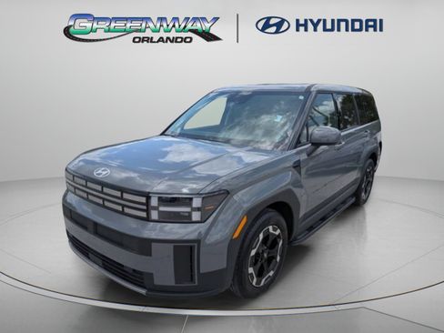 Used 2025 Hyundai Santa Fe SE FWD image 1