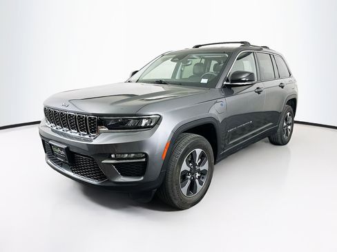 Used 2022 Jeep Grand Cherokee Limited 4xe image 3