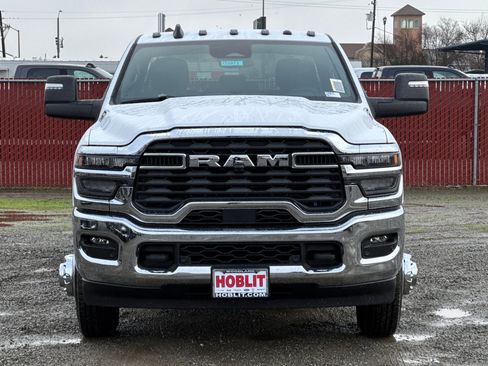 New 2026 RAM 3500 Big Horn image 8