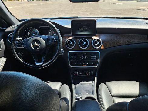 Used 2016 Mercedes-Benz GLA 250 image 29