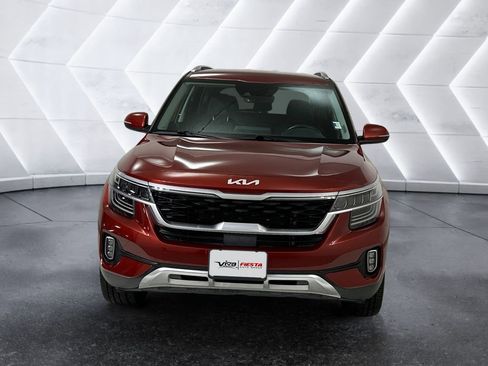Used 2023 Kia Seltos SX image 2