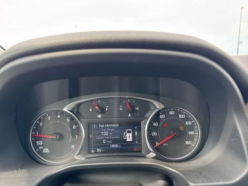 Used 2023 GMC Acadia SLE w/ Driver Convenience Package image 10