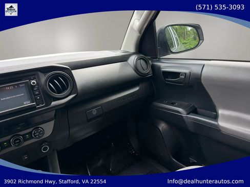 Used 2018 Toyota Tacoma SR AWD/4WD image 22
