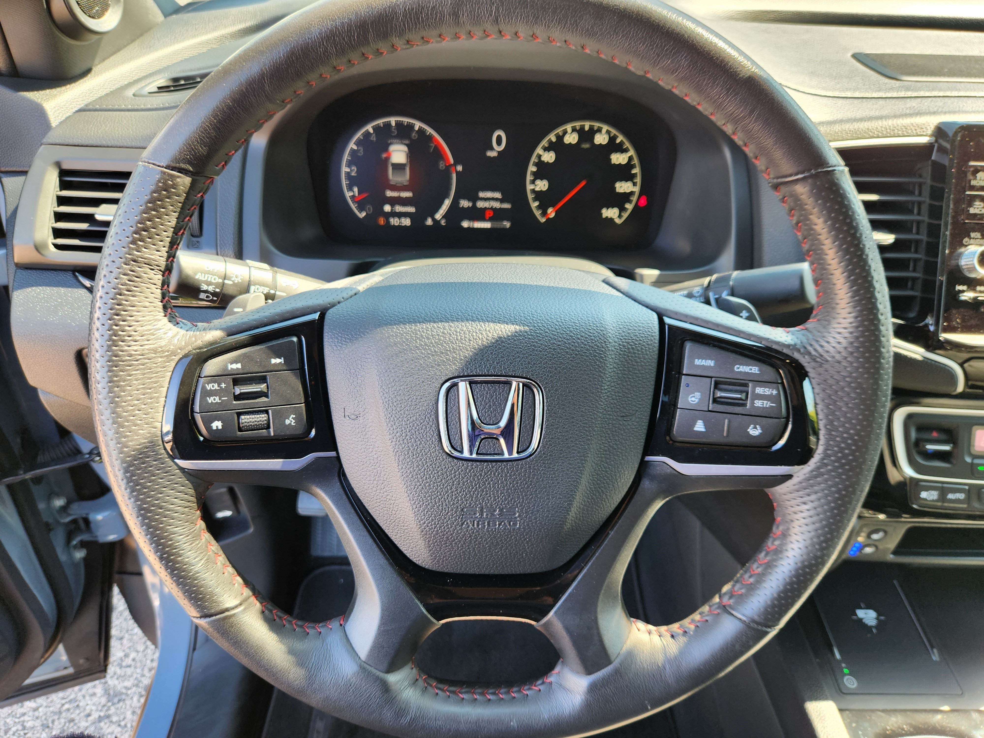 Certified 2025 Honda Ridgeline Black Edition image 9