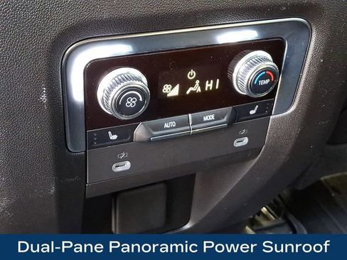 Used 2024 GMC Yukon XL AT4 w/ Technology Package image 15