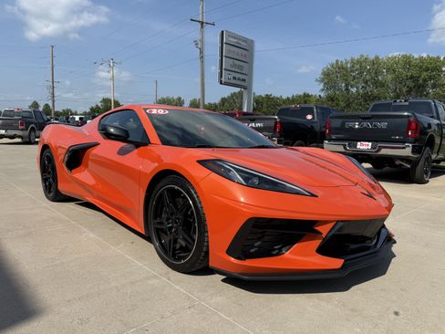 Used 2020 Chevrolet Corvette Stingray Preferred Cpe w/ 2LT Preferred Equipment Group RWD image 30