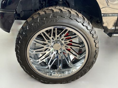 Used 2023 Ford F150 Platinum image 38