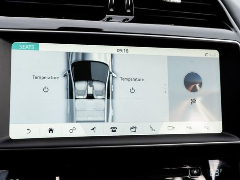 Used 2020 Jaguar F-PACE R-Sport image 37