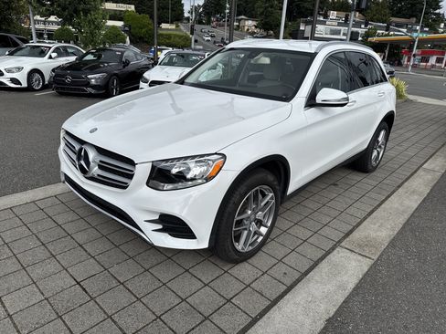 Used 2016 Mercedes-Benz GLC 300 image 1