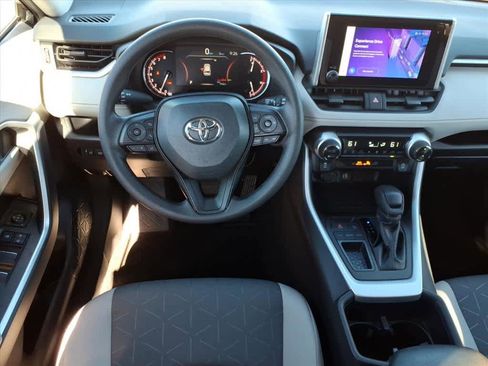Used 2024 Toyota RAV4 XLE image 29