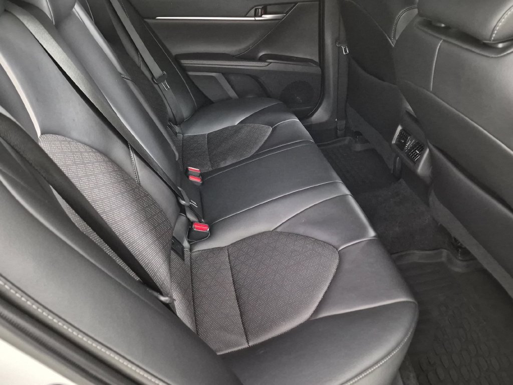 Used 2023 Toyota Camry XSE FWD image 27