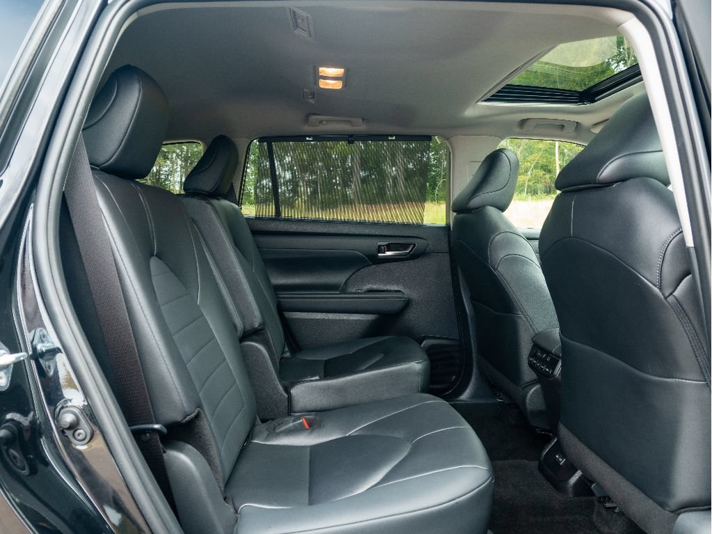 Used 2026 Toyota Highlander XLE AWD/4WD image 19