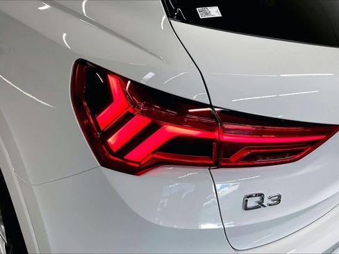 Used 2025 Audi Q3 2.0T Premium w/ Convenience Package image 31