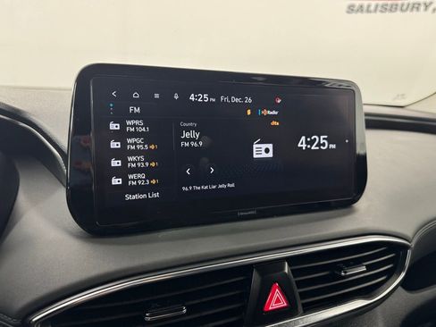 Used 2023 Hyundai Santa Fe SEL image 17