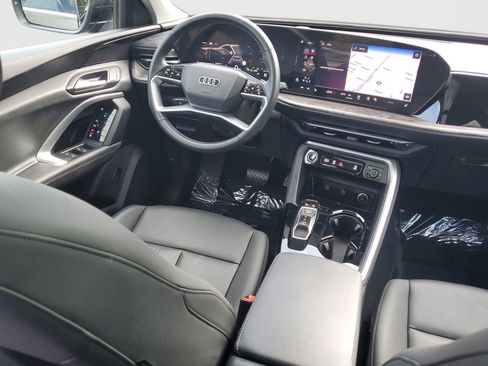 Used 2025 Audi Q5 Premium w/ Convenience Package AWD/4WD image 12