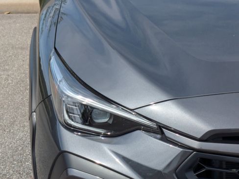 Certified 2025 Subaru Crosstrek 2.5i Limited w/ Popular Package #3A image 10